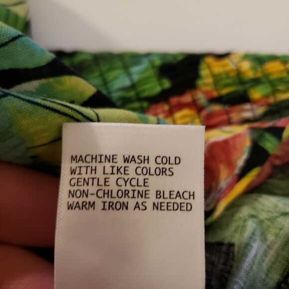 Nicole Miller Tropical Tie Front Crop Top Sz L - Picture 8 of 8